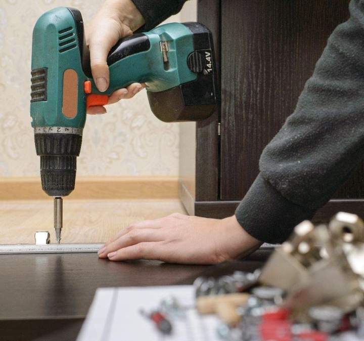 Installation de mobilier sur mesure Sceaux